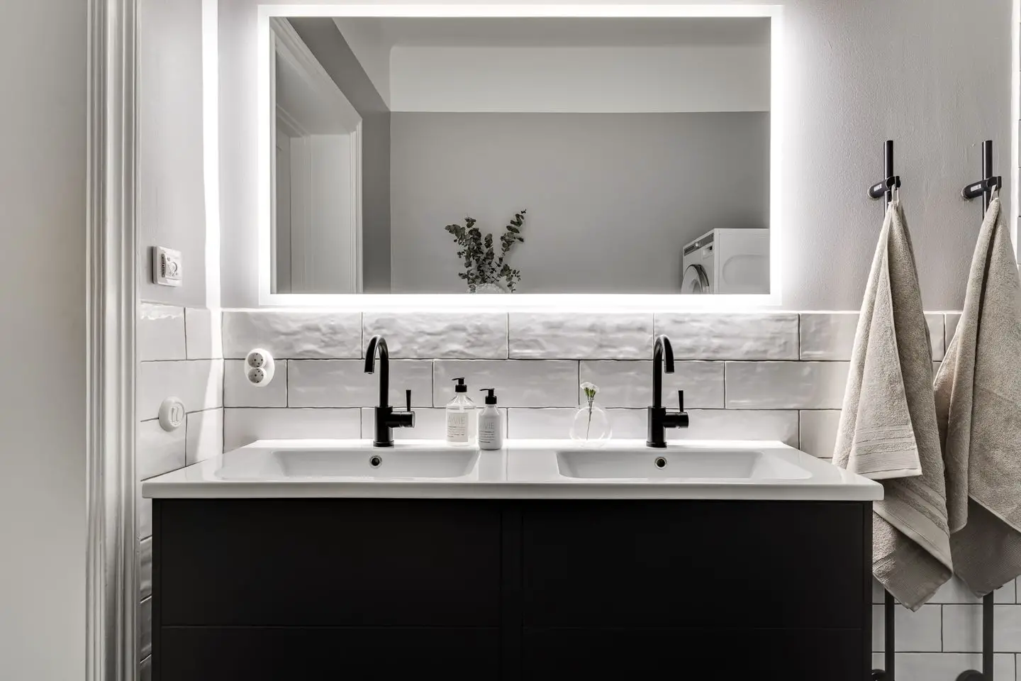 瑞典 115m2 河景公寓,古典与现代的完美融合-17