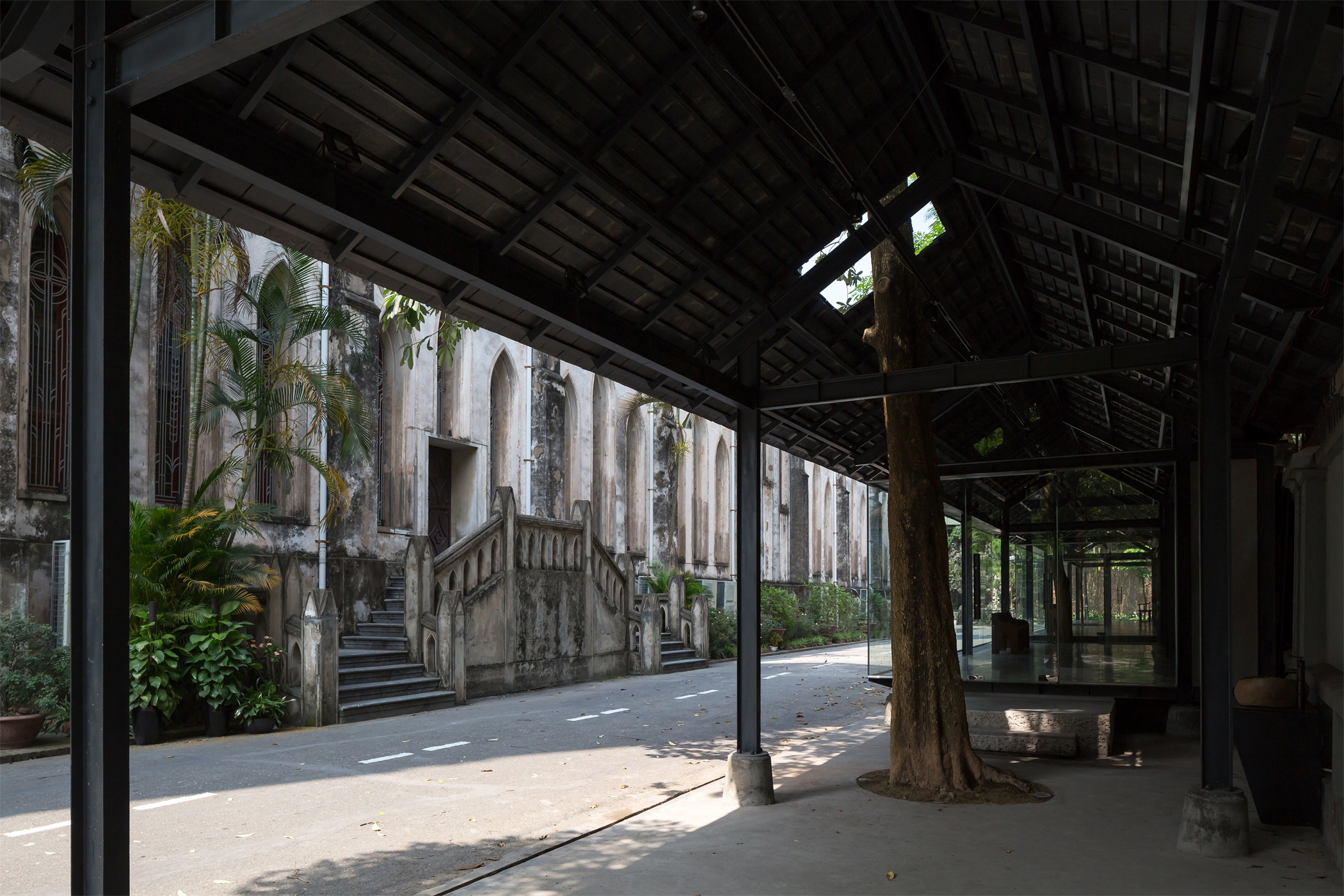 越南圣约瑟夫大教堂二元体系亭设计-13