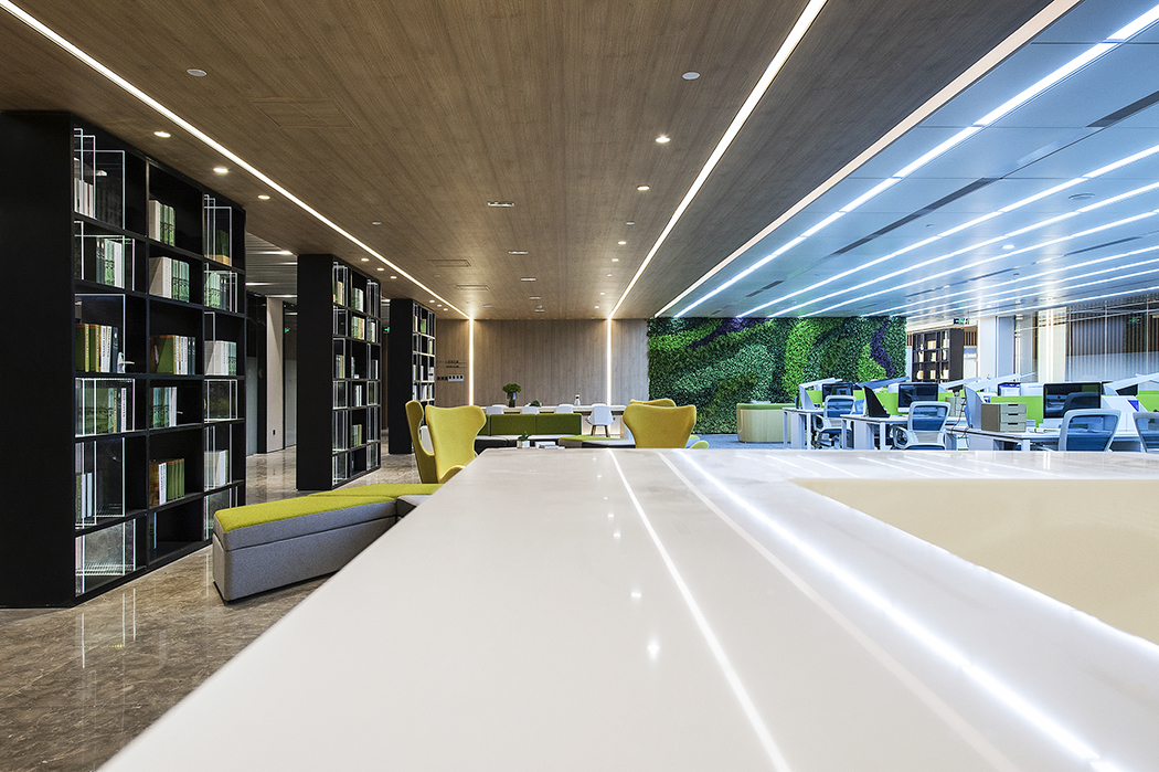 香榭蒂新作丨自然平衡，知识共享时代的智慧办公空间 — 济南绿地国金中心-12