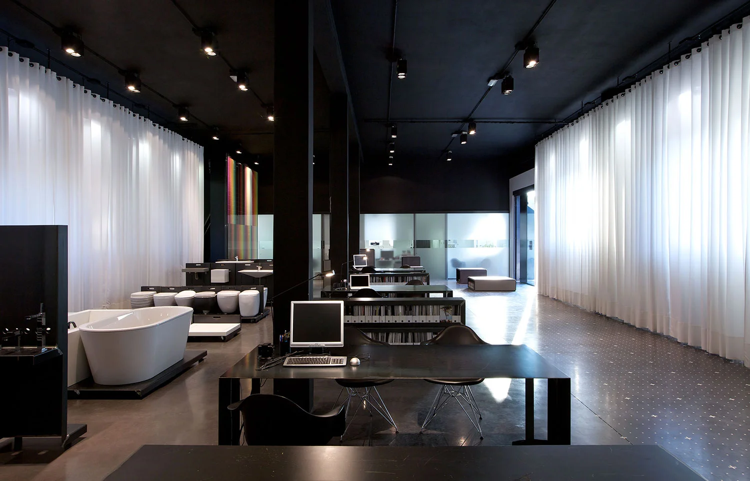 浴室实验室 - 展厅丨意大利的里雅斯特丨dekleva gregorič architects-13