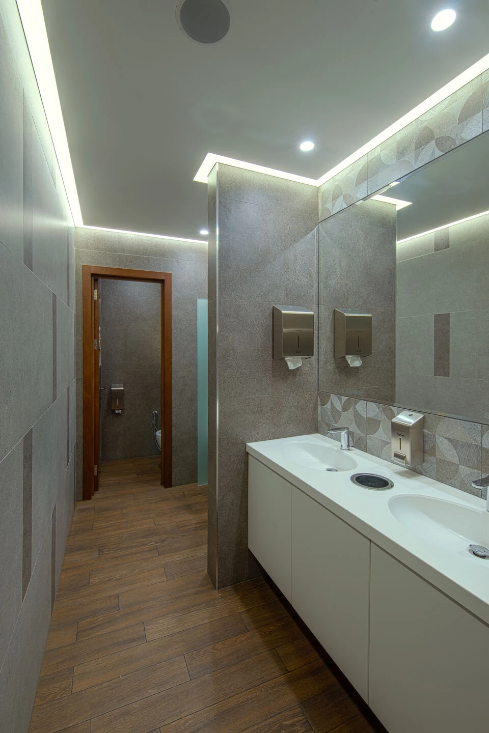 亚美尼亚“旗帜”餐厅丨GDG-26