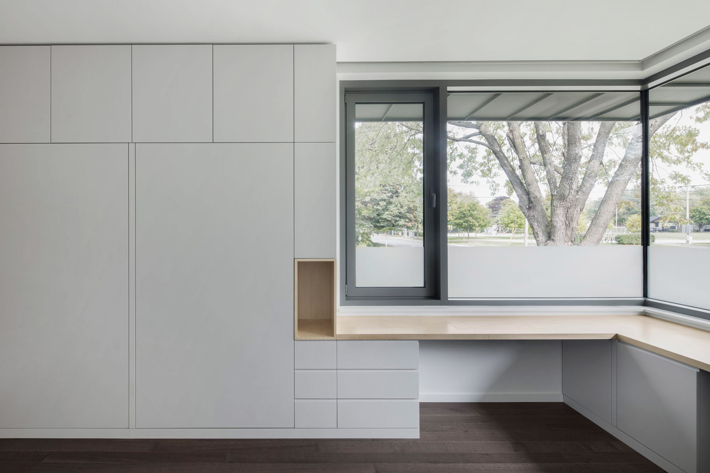 Naturehumaine renovates mid-century Prairie House with minimal interiors-24