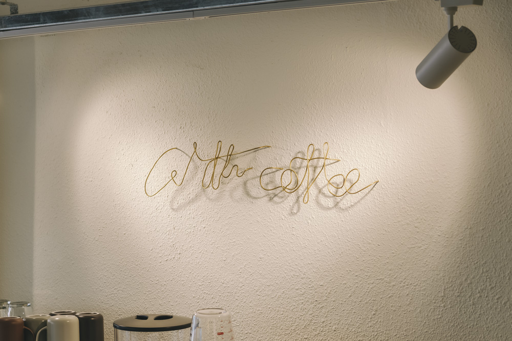 白色极简咖啡厅设计，视觉与味觉的双重享受-15