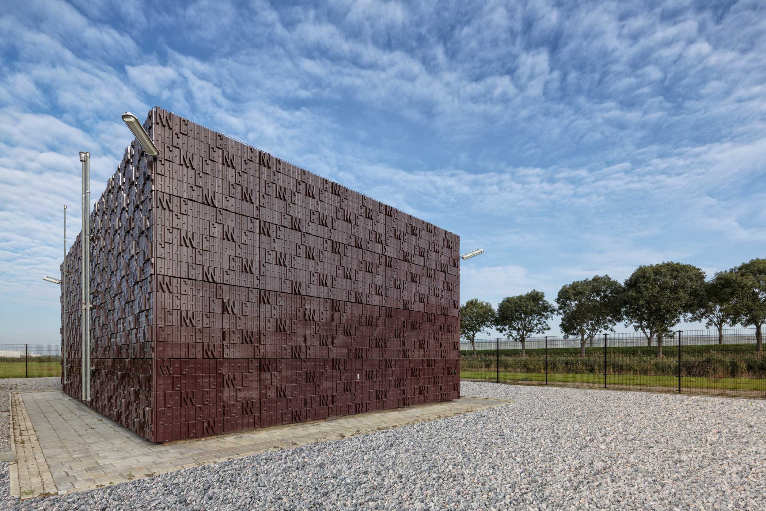 生物基立面下的绿色达科鲁德加油站-8