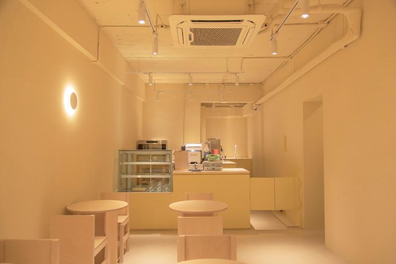 10 坪简约风咖啡厅，打造温馨空间-3