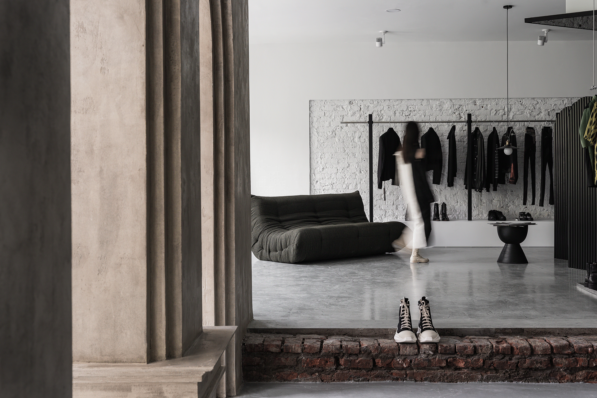 黑暗画廊丨越南河内丨Naki Wood Studio-28