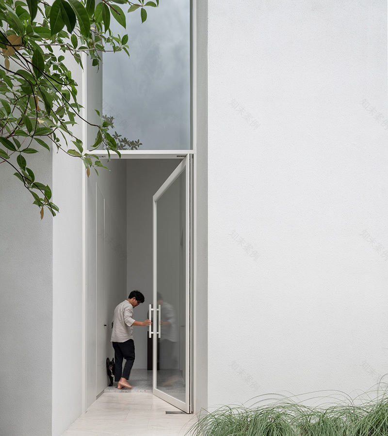 曼谷白色简约别墅,营造海滨度假氛围-20