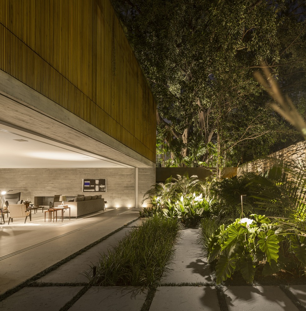 巴西 3V 住宅 | 混凝土与木质的透明对话-47