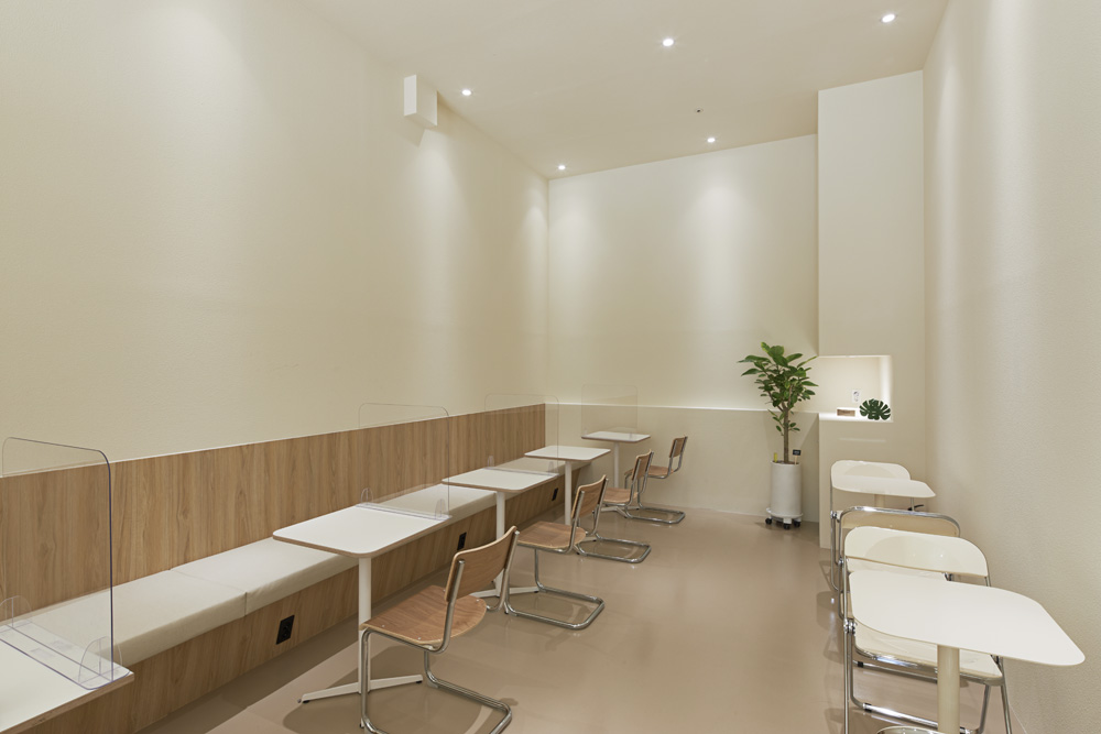 13 平小咖啡馆 | 白色木纹的极简魅力-6