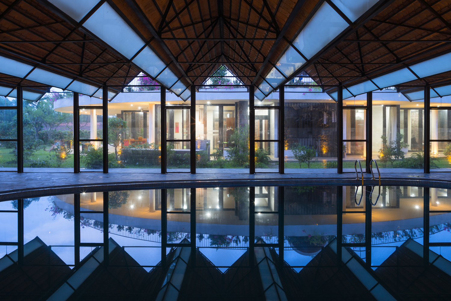 回归自然的现代乡村家园-49