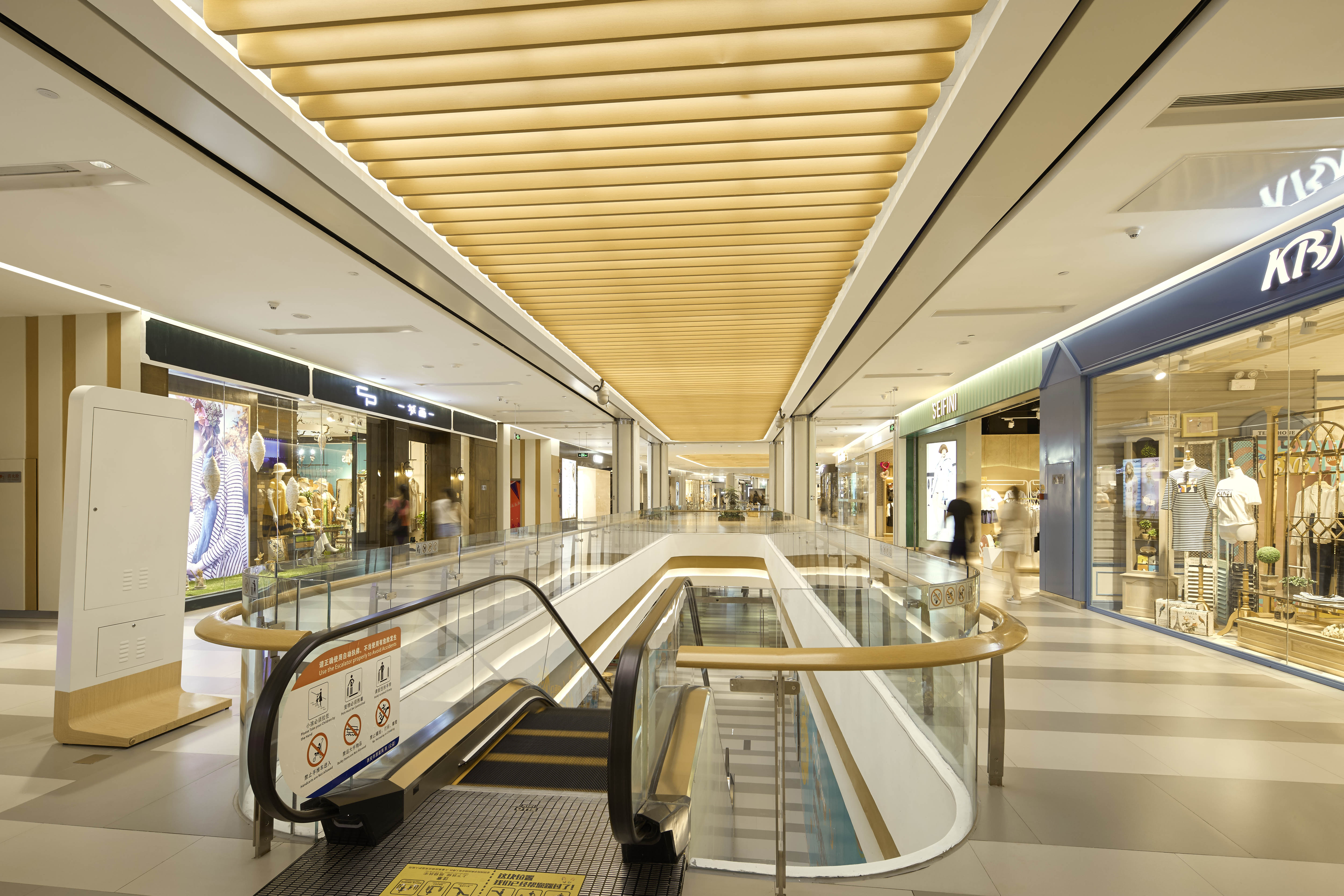 西安 inicity 购物中心的互动式空间设计-16