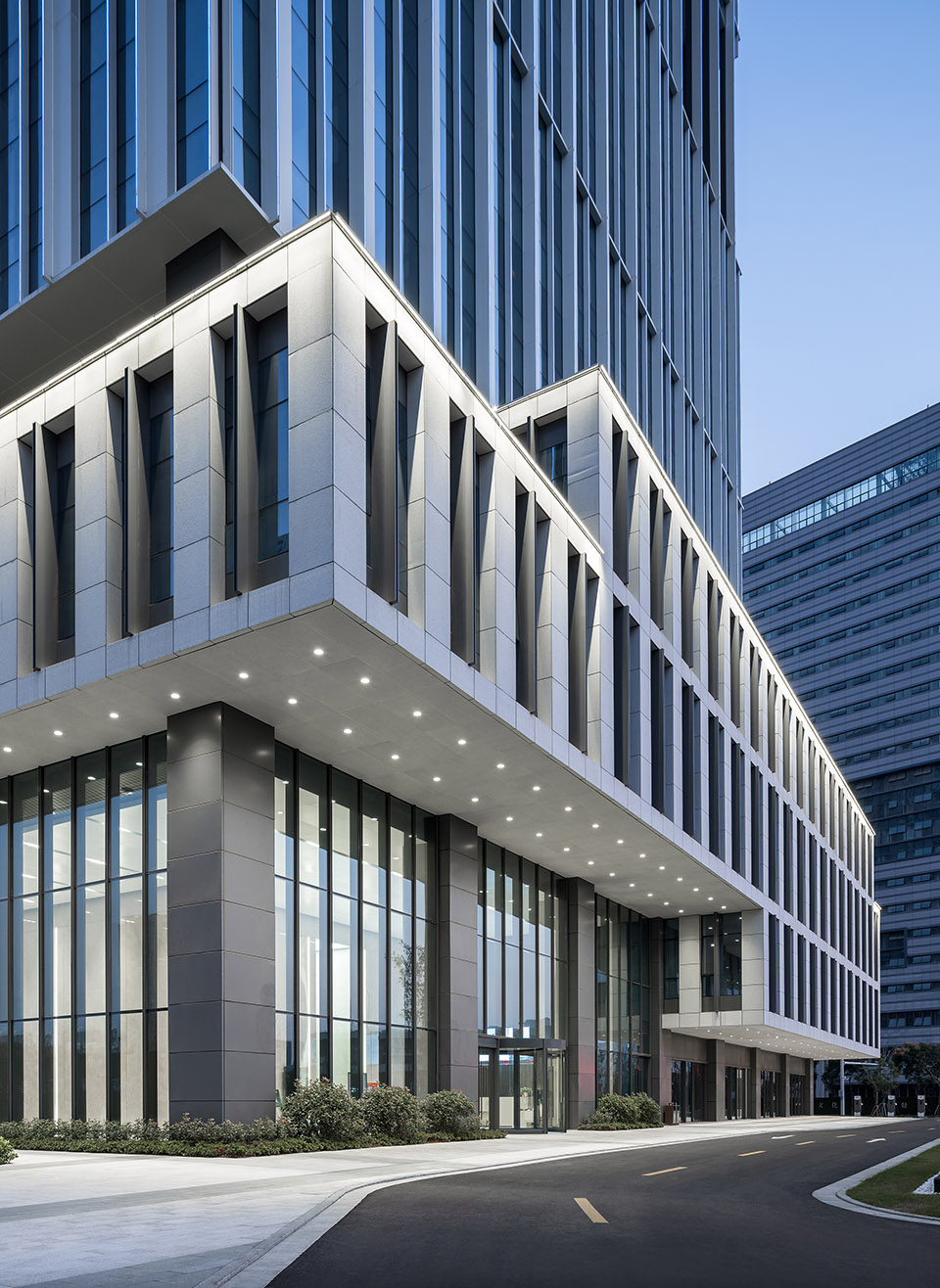 常州总部经济区绿创大厦丨中国常州丨简和建筑设计事务所有限公司-40