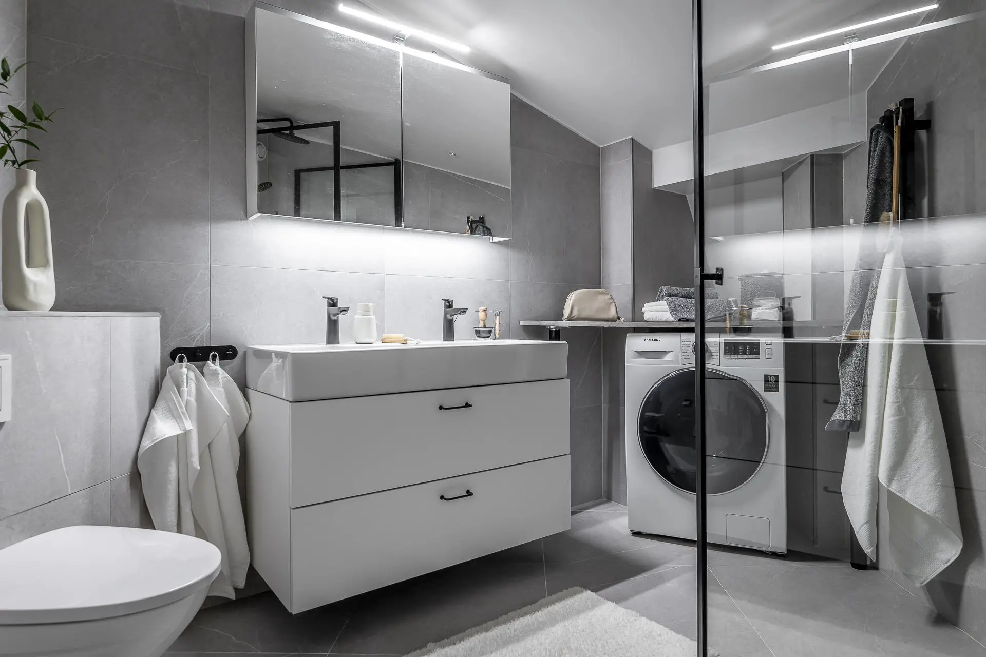 瑞典 1890 年老宅，75m2 明亮公寓的巧妙优化-24