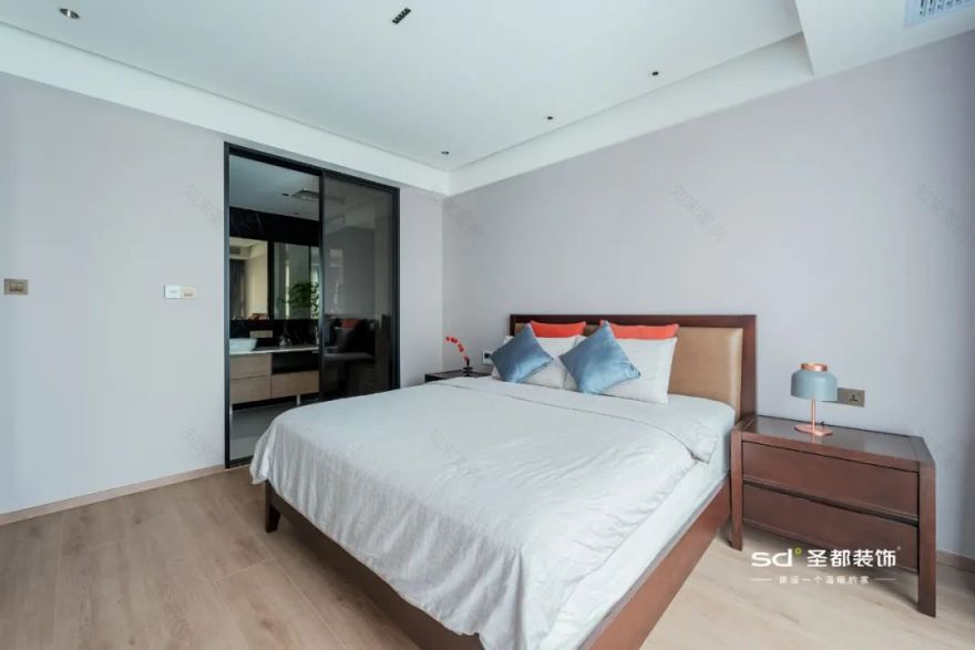 现代简约风家居,主卧占⅓太享受,神仙衣帽间心动 100%!-39