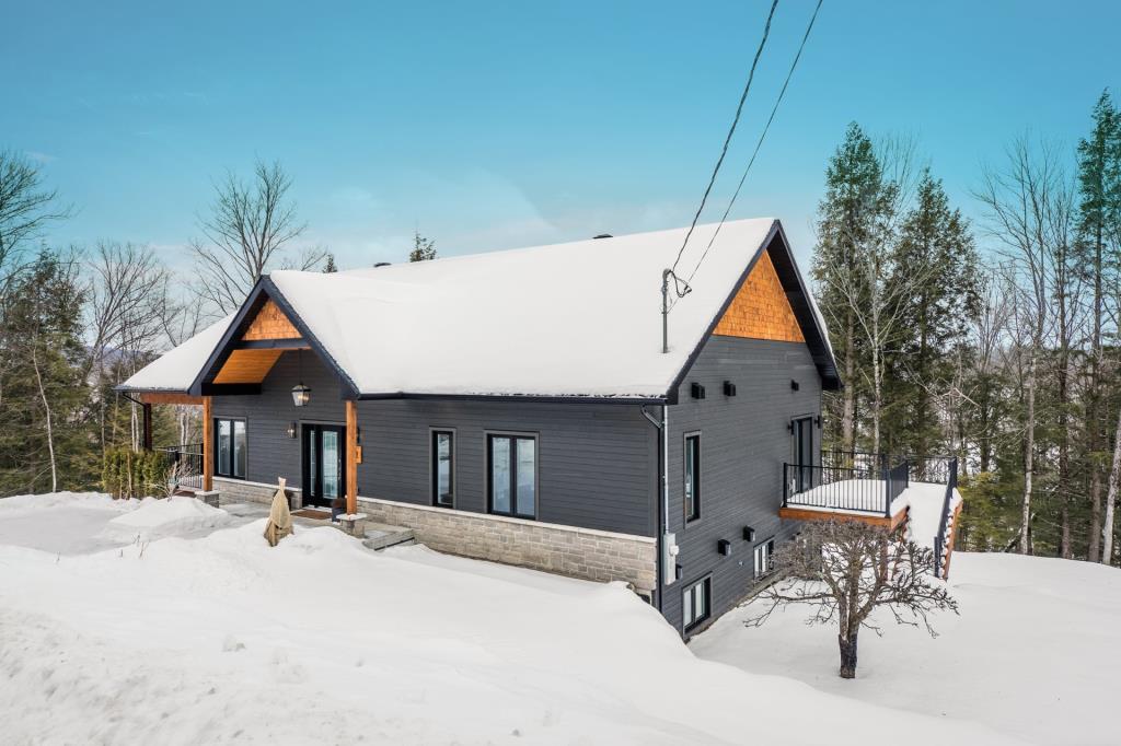 LacBrome地区农舍风格新住宅丨加拿大魁北克丨Joli Joli Design-37