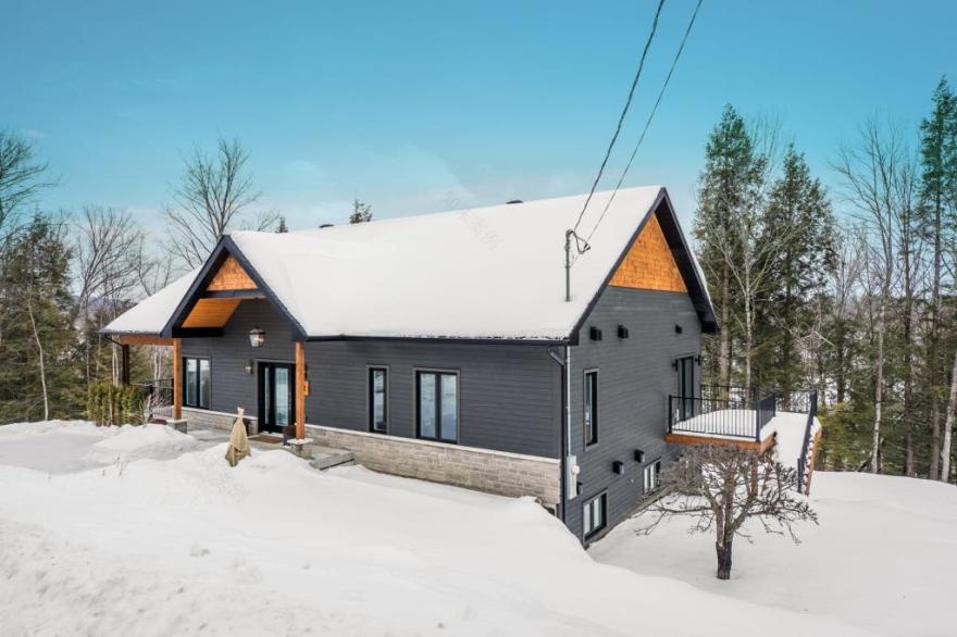 LacBrome地区农舍风格新住宅丨加拿大魁北克丨Joli Joli Design-37