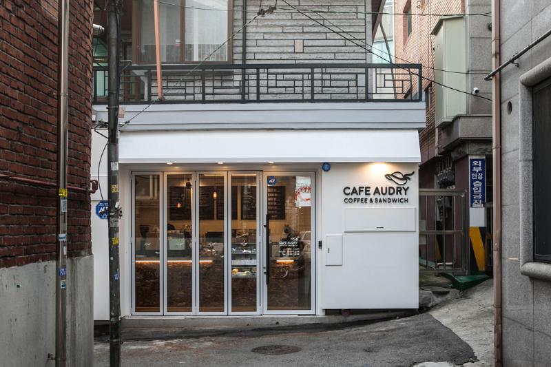 简约风格六坪咖啡厅 设计成本解析-3