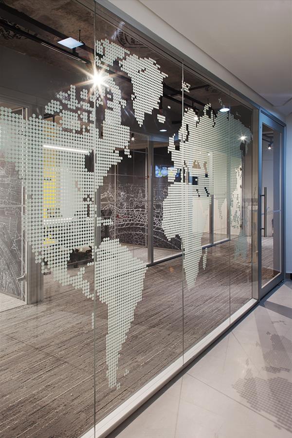 巴西 Traveland 旅游公司办公室 | 创意设计展现旅行魅力-12