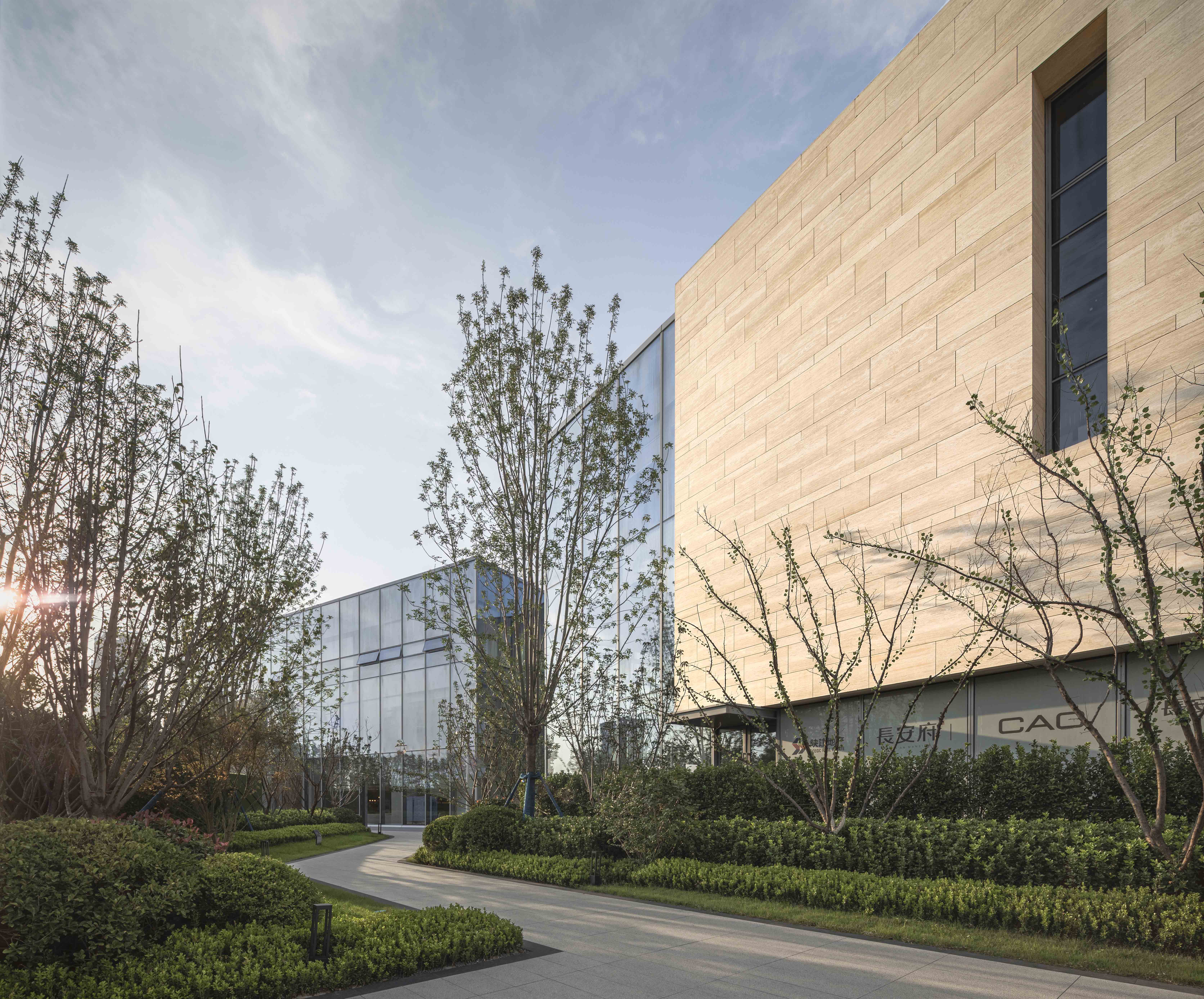 山东荷泽南京路销售办公室丨中国山东丨aoe-16