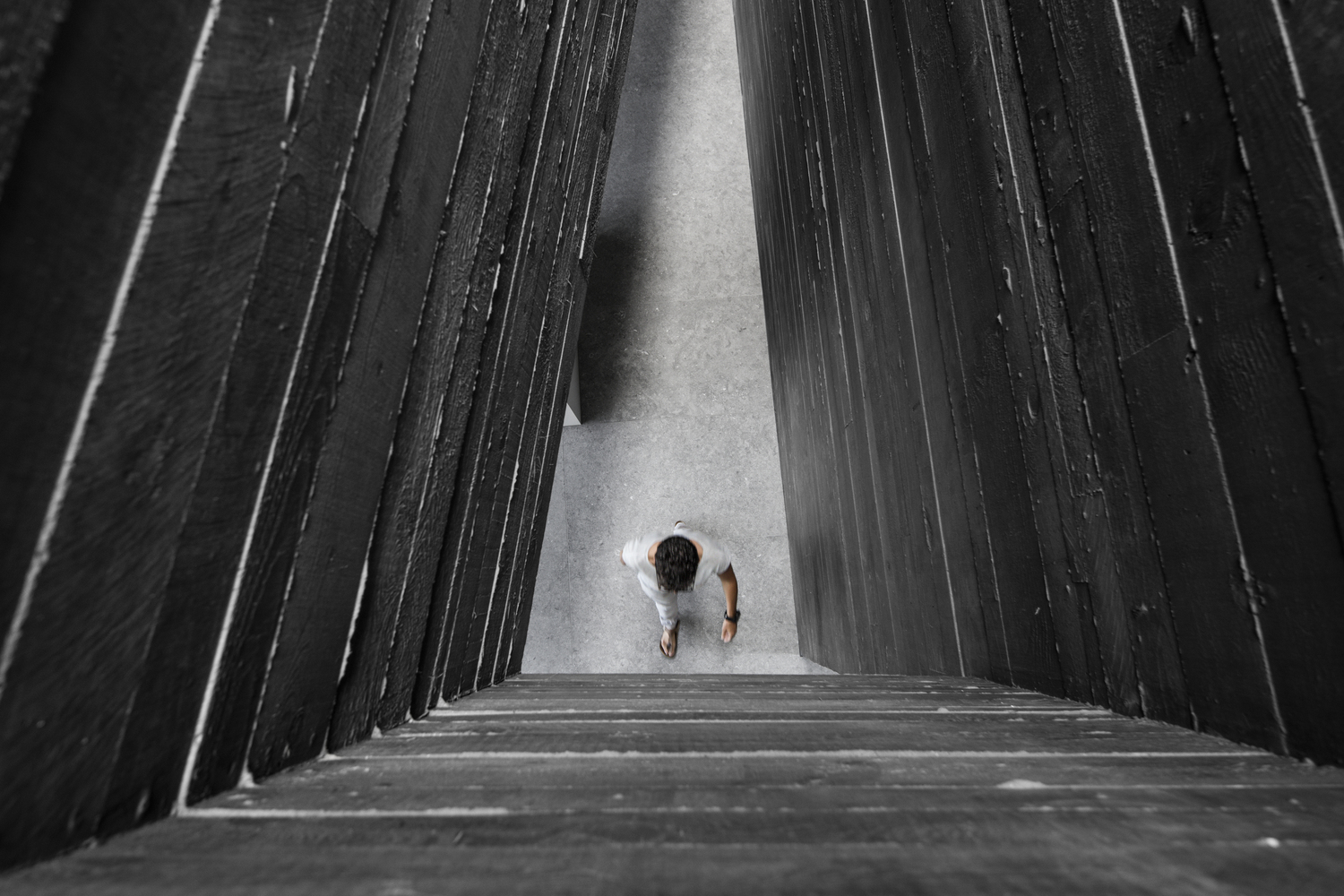 瑞士卢加诺湖畔岩石别墅-65