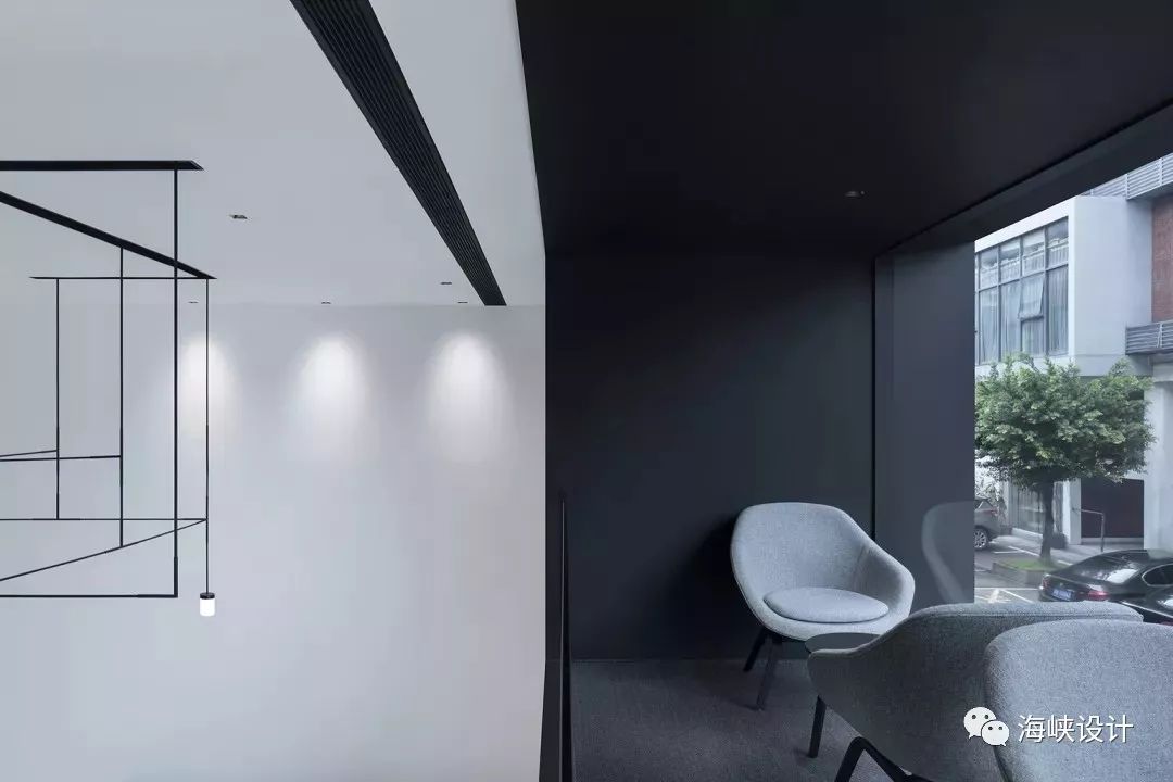 红坊时光 | 纯粹黑白灰的现代主义甜品店设计-39