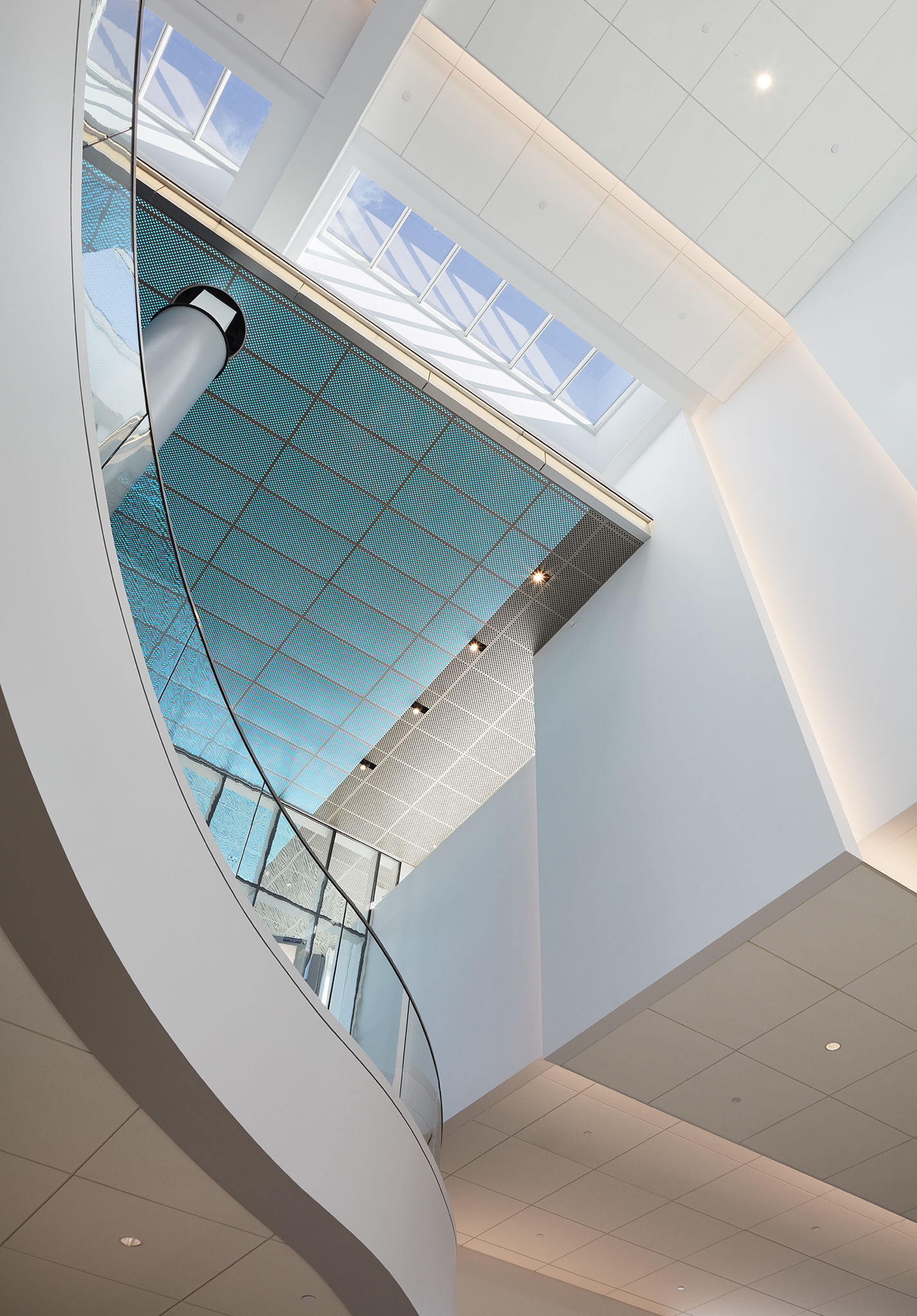 哈林格莱姆广场购物中心现代化改造丨OKW Architects-13