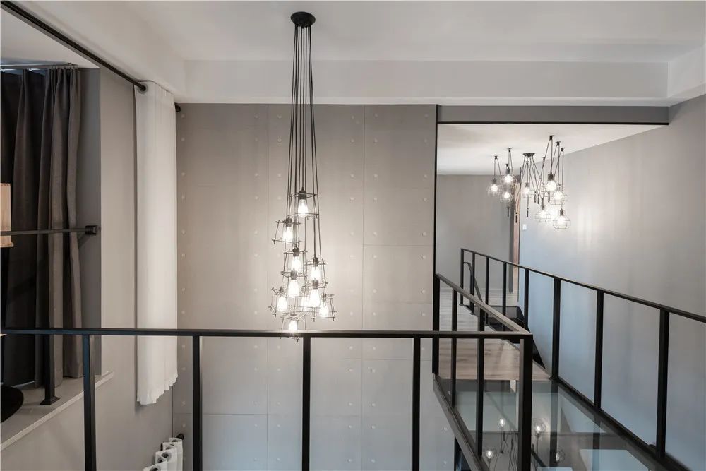 110㎡现代工业风之家，喵星人与主人的舒适小天地-32