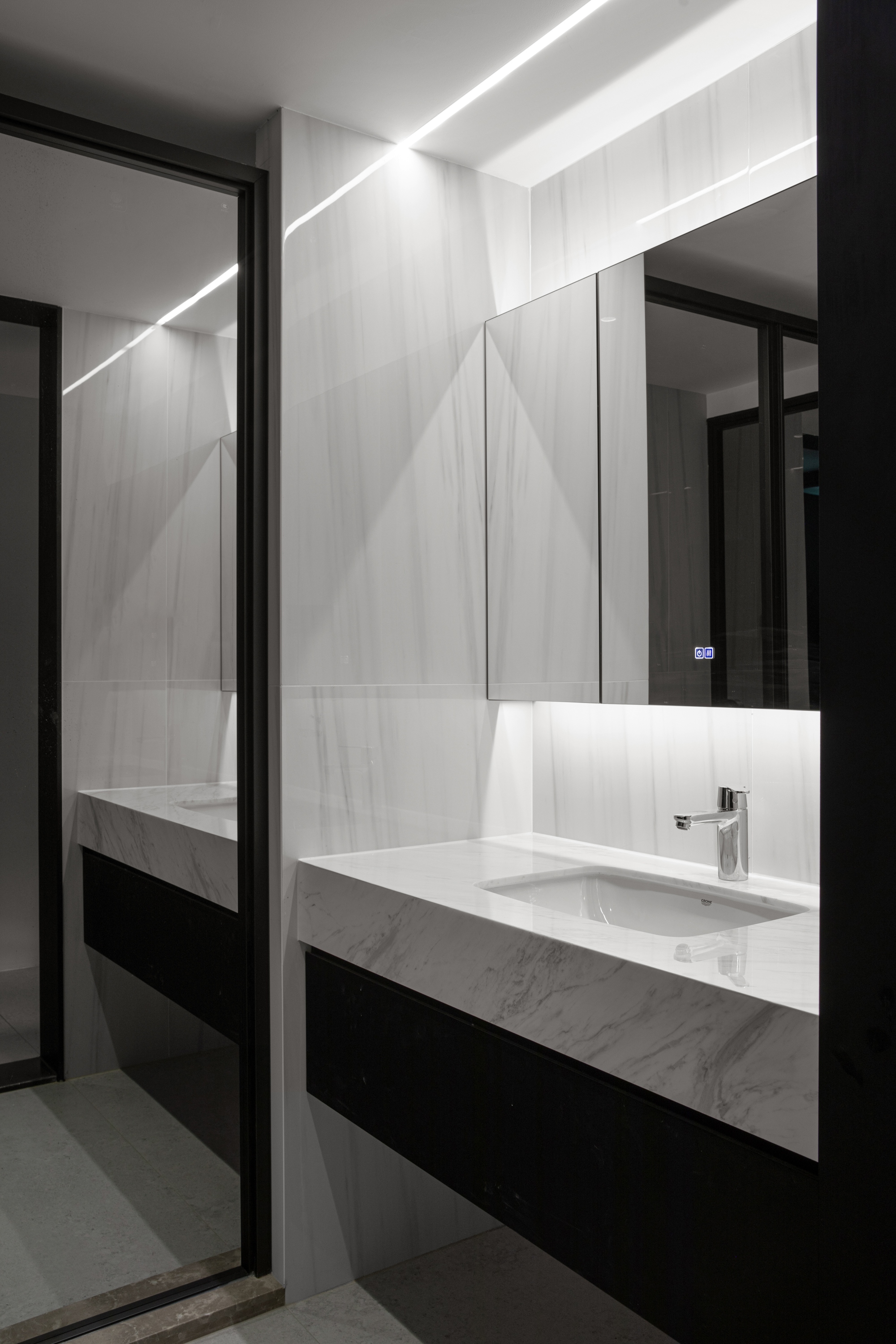 现代简约别墅设计-42