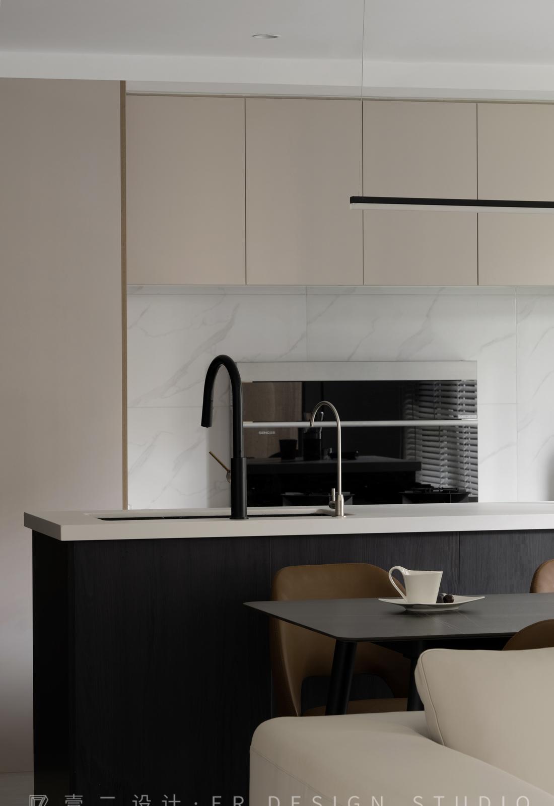 新婚夫妻的温馨之家-23