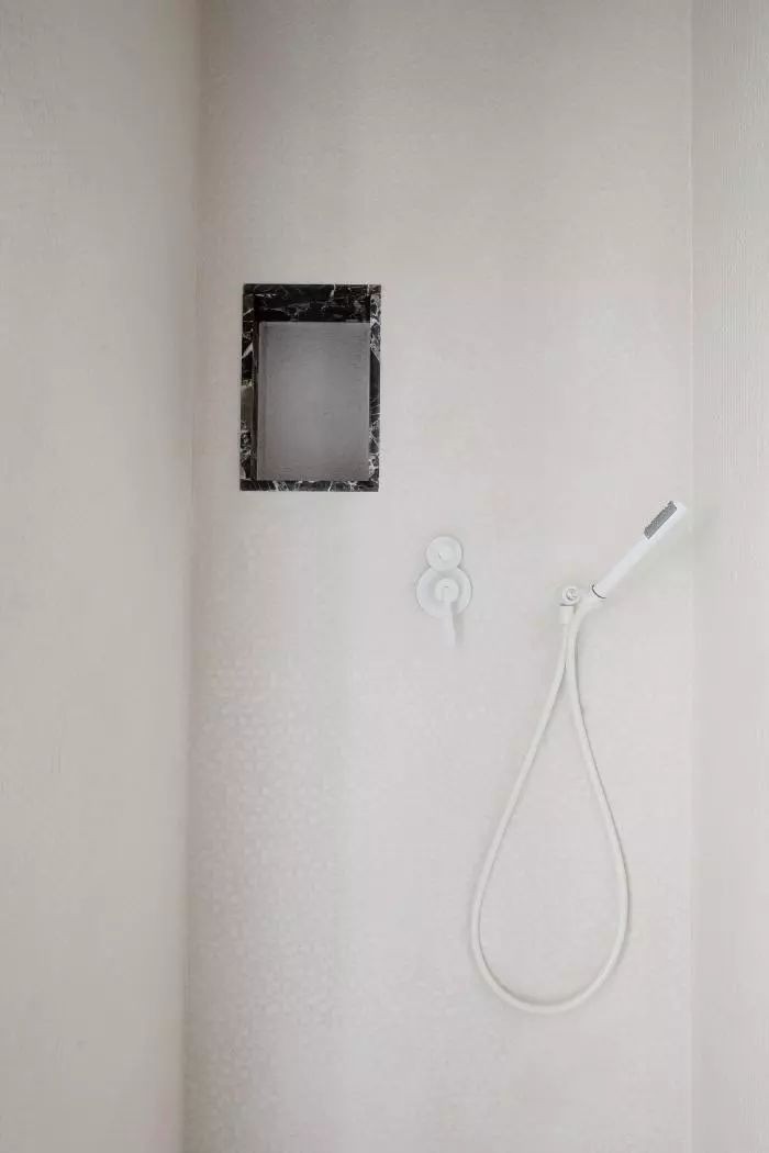 复古与现代完美融合的比利时公寓设计-45