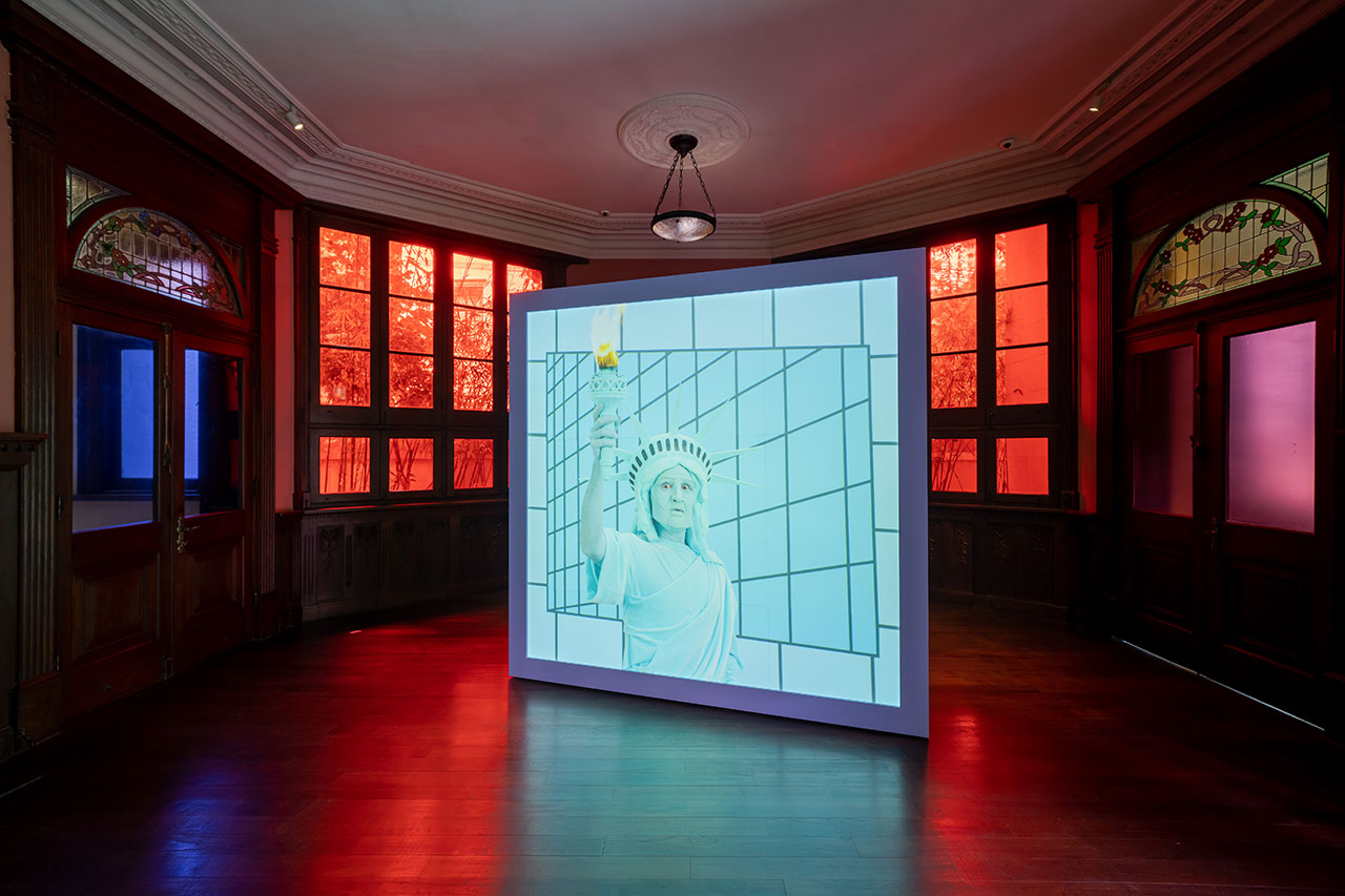 魔都上海,百年豪宅 Prada Rong Zhai 的奇幻电影展-7