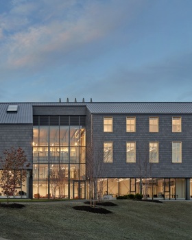 Gilder Center Northfield Mount Hermon School / Flansburgh Architects