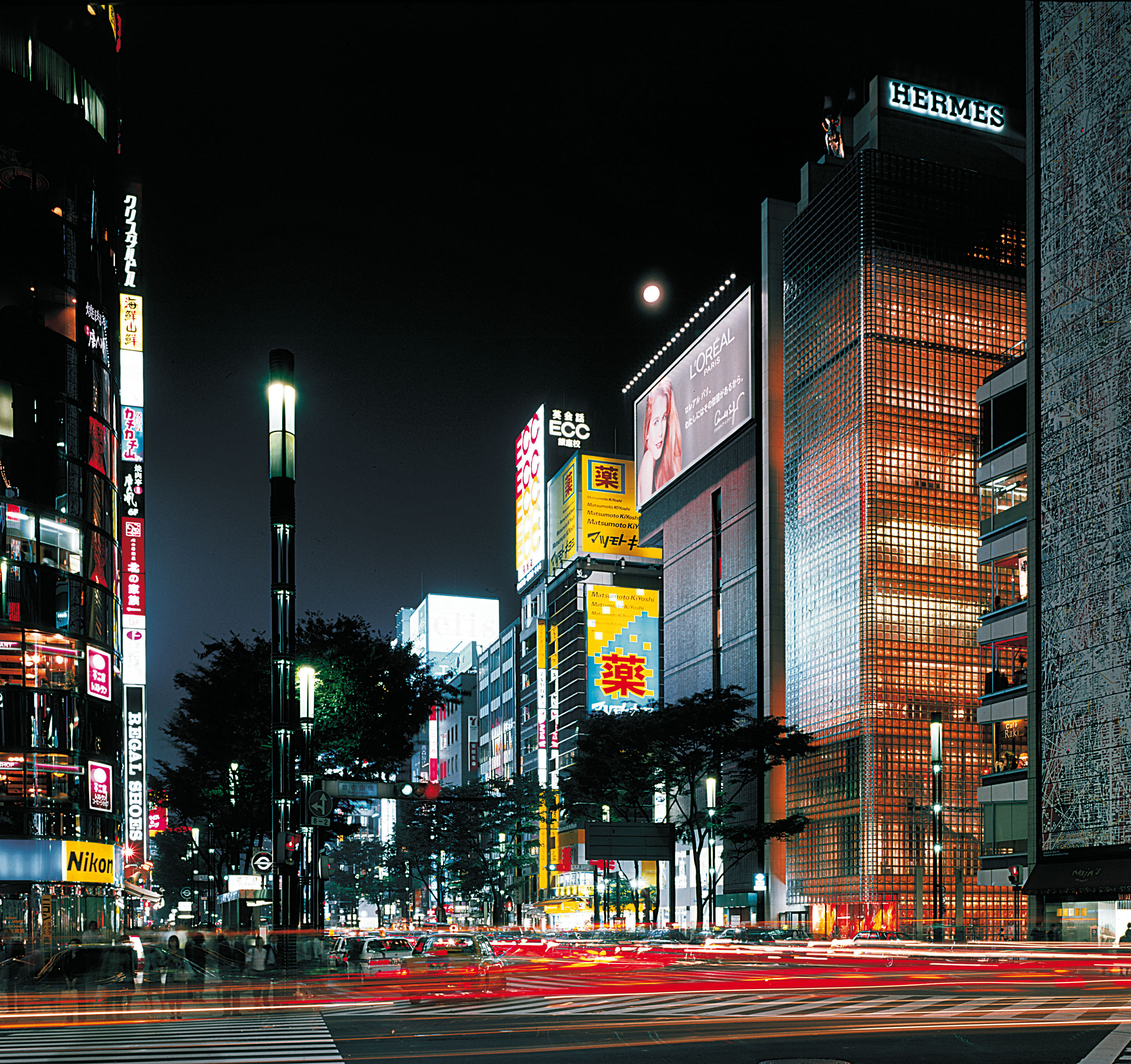 东京爱马仕大厦 | 玻璃砖立面与抗地震创新的完美结合-0