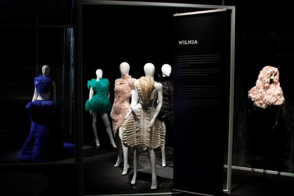 丨Oddbirds与策展人Cay Bond合作-7