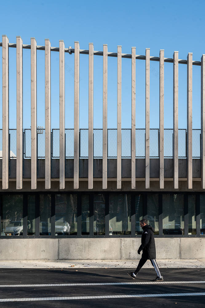 Tribut Stadium 足球场丨法国-41