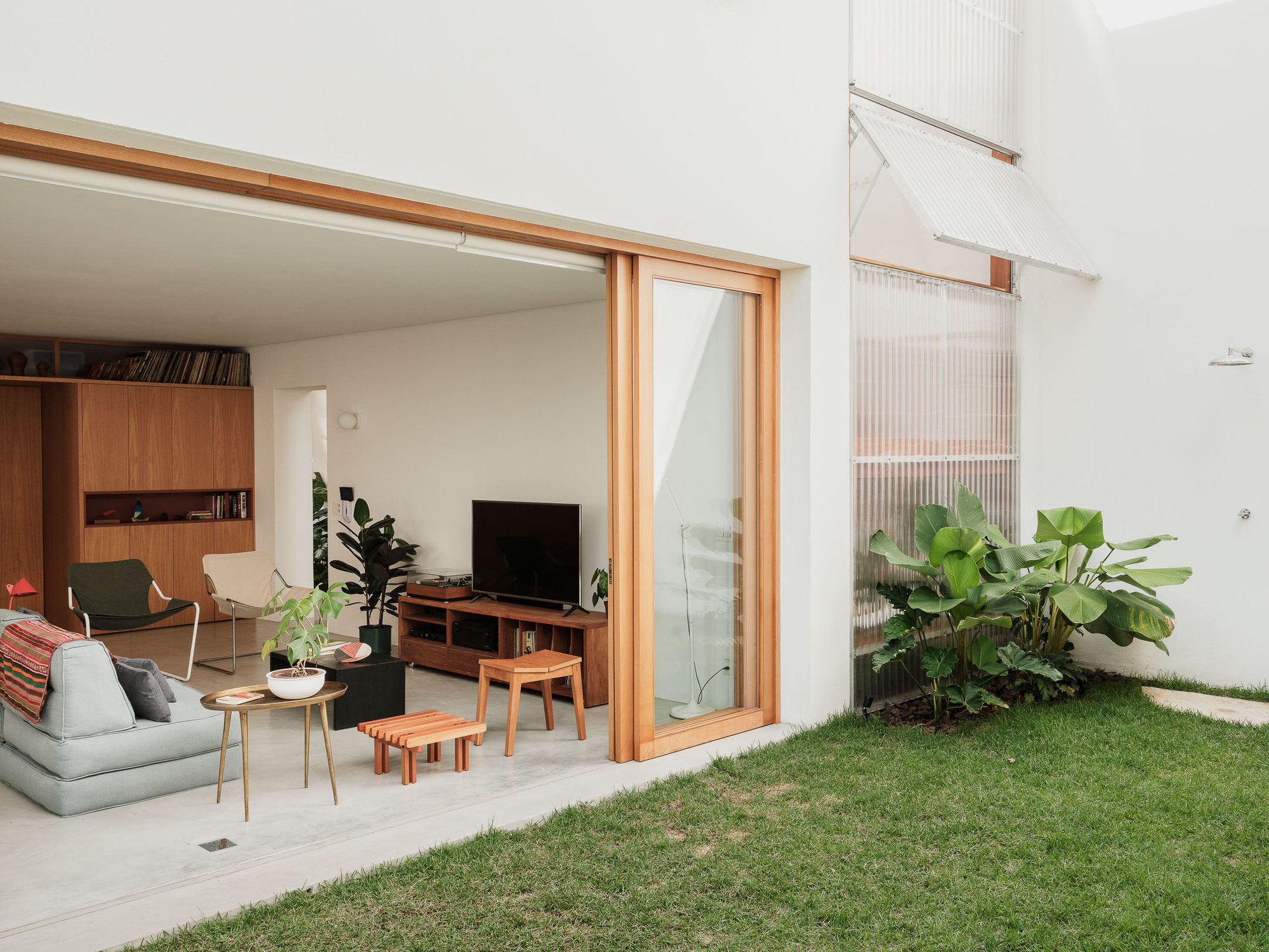 胡同里的房子丨巴西圣保罗丨Estúdio Artigas-15