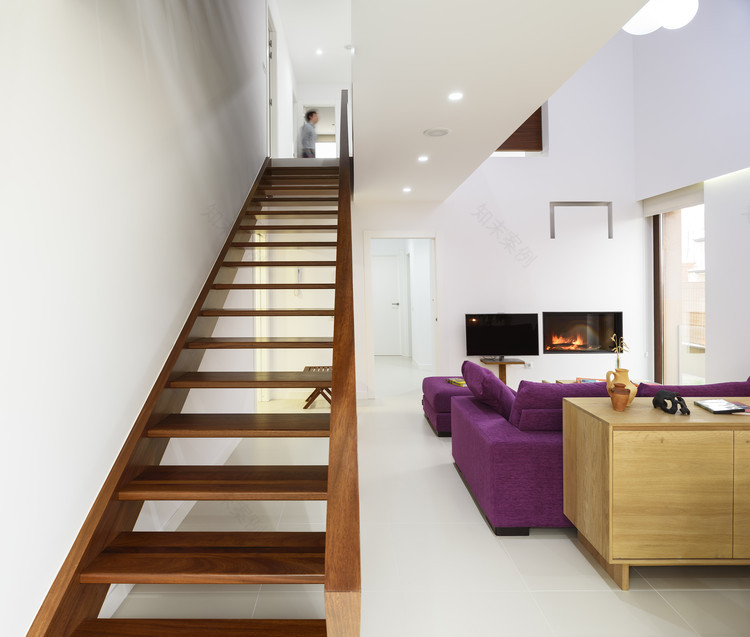 双层“书卷”住宅-33