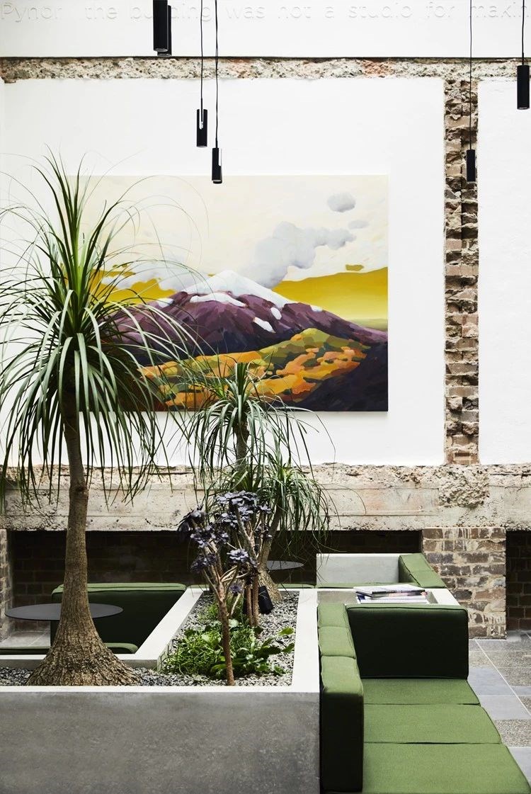 原来还可以这么玩，从一间废弃工厂打造的酒店设计找灵感-5