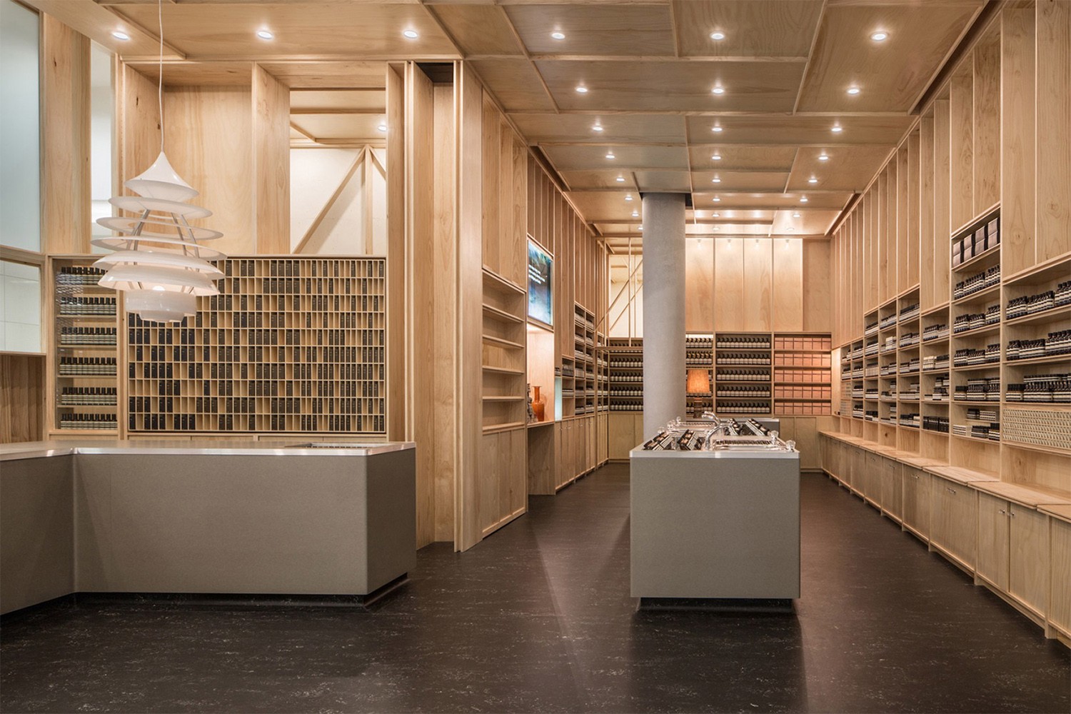 Aesop 伊索悉尼专卖店 | 原木温馨,复古家居氛围-4