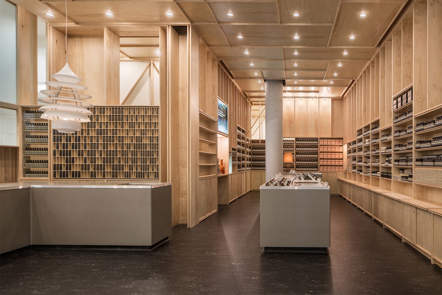 Aesop 伊索悉尼专卖店 | 原木温馨，复古家居氛围-4