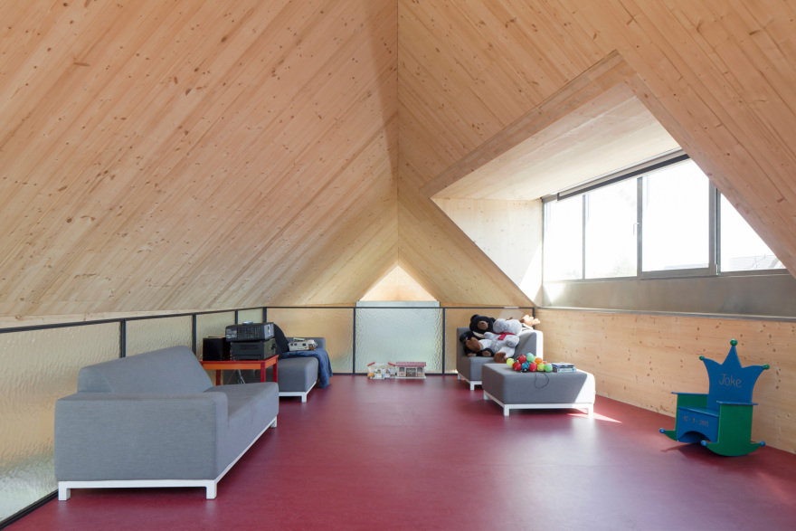 朝着花园房的三角形丨比利时丨NWLND Rogiers Vandeputte-16