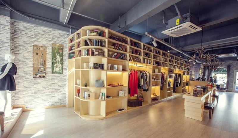 南屏V12创意园区的书咖服装店丨中国珠海-10