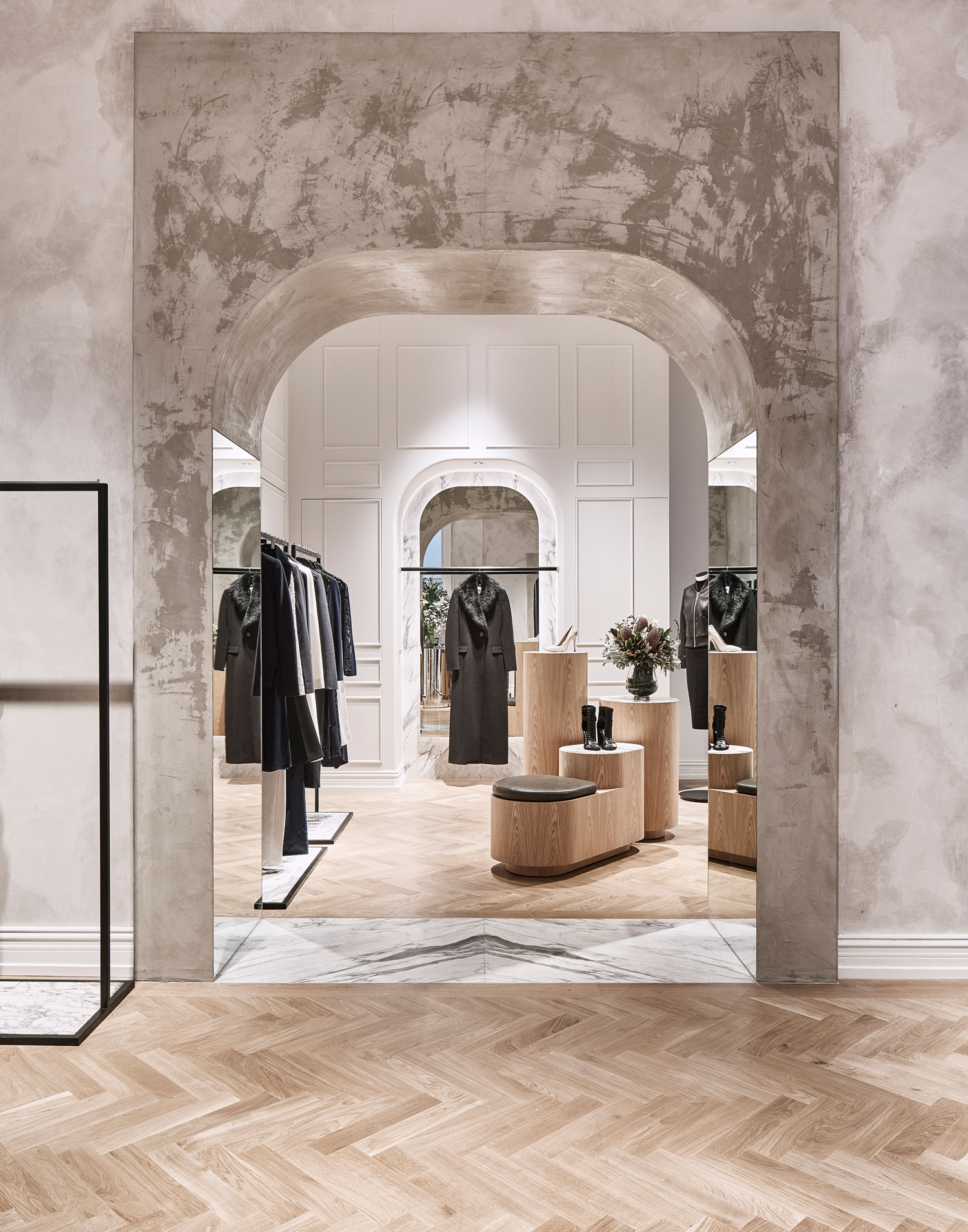 建筑大师 Kelvin Ho | 从零售空间到酒店设计，他的创意之路-7