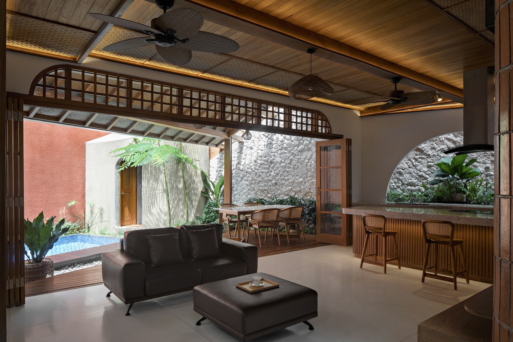 心烦意乱的房子丨印度丨Ismail Solehudin Architecture-44