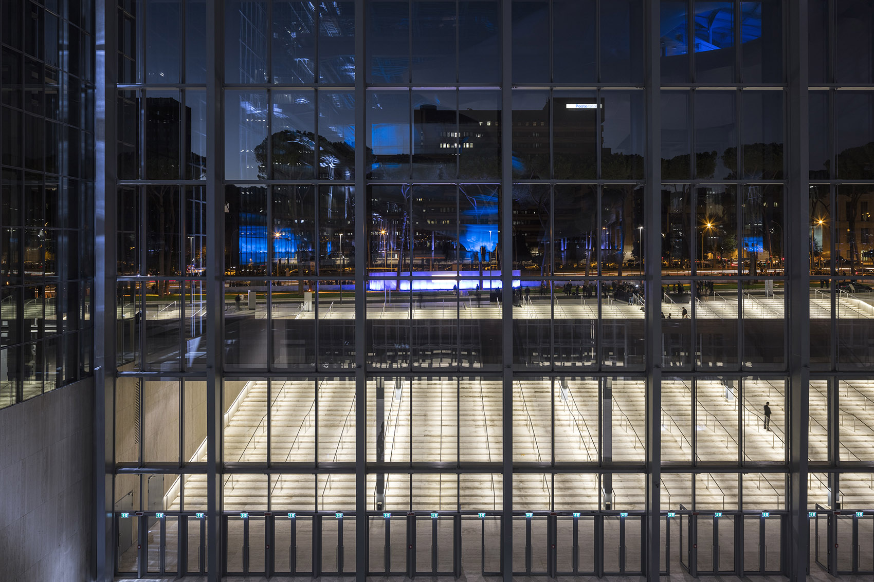 新罗马EUR会议中心和酒店 & “云” / FUKSAS-136