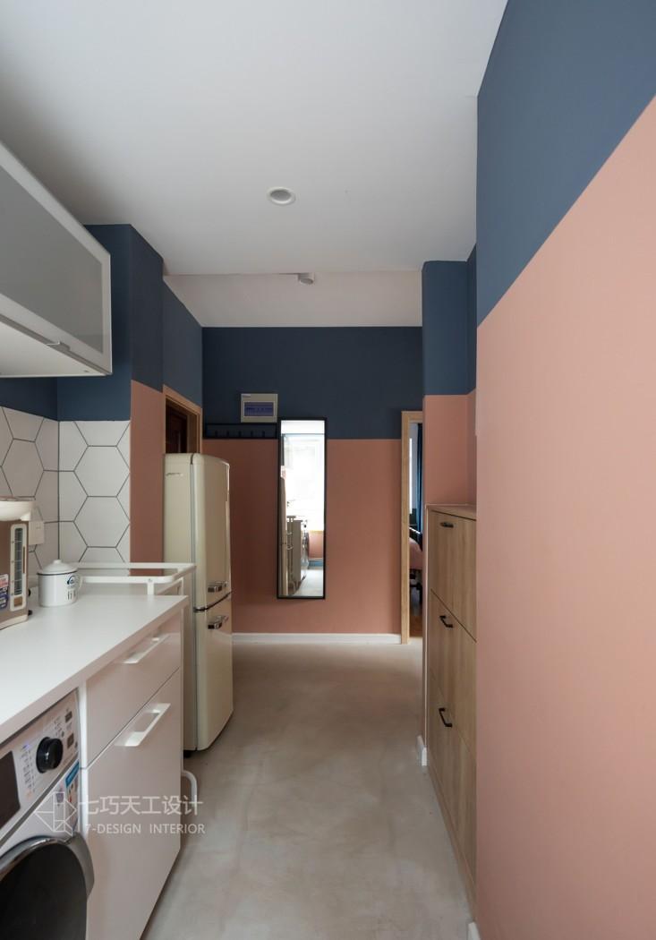 郑昊鸿打造老房翻新示范,粉蓝配色让空间焕新春-35