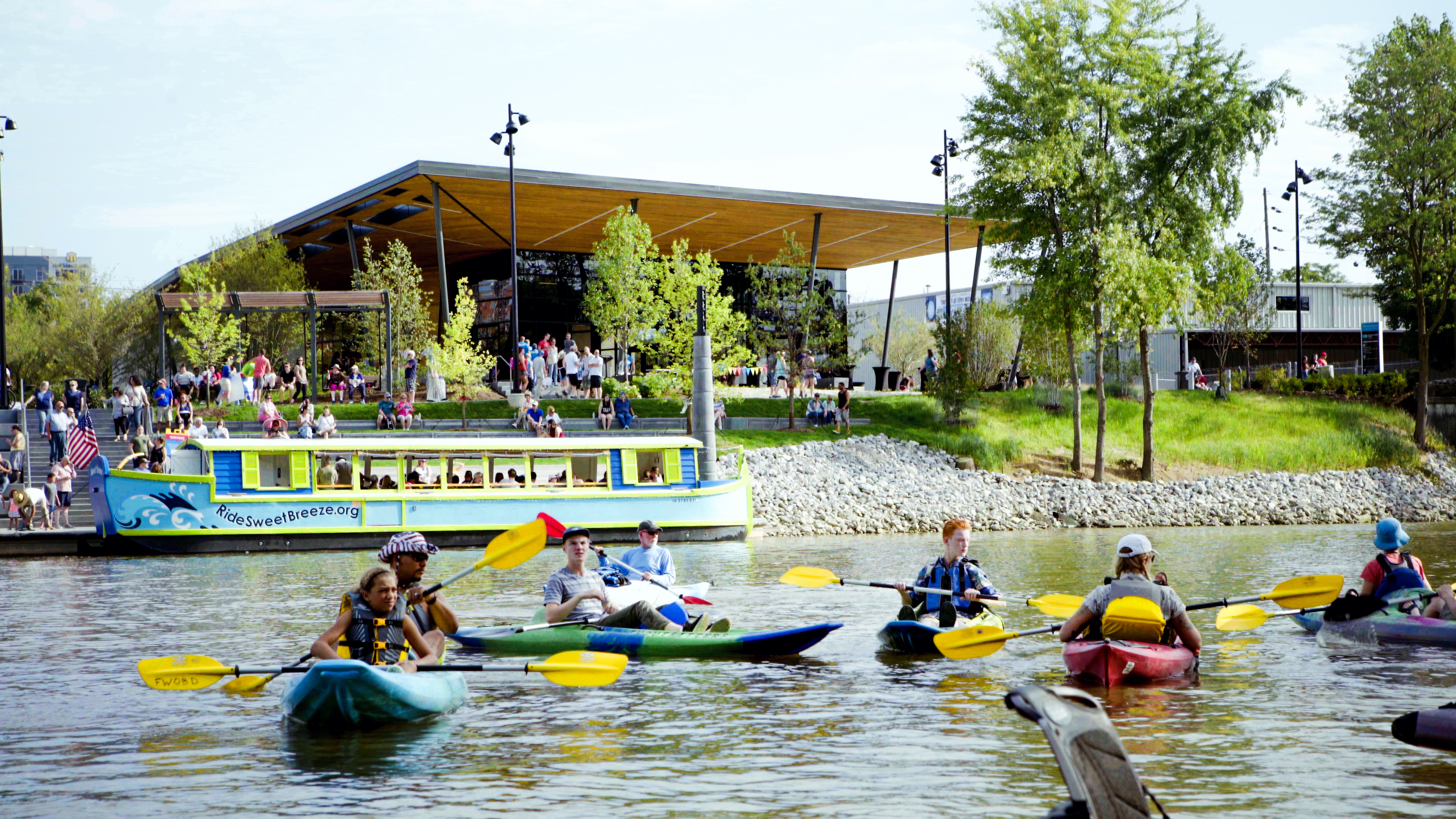 印第安纳州河滨福沃斯堡的 Promenade 公园丨Lamar Johnson Collaborative-28