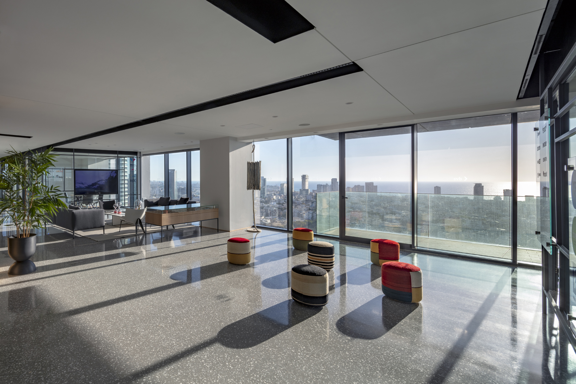 永恒之境 · 以色列 SVB 银行办公室设计-25