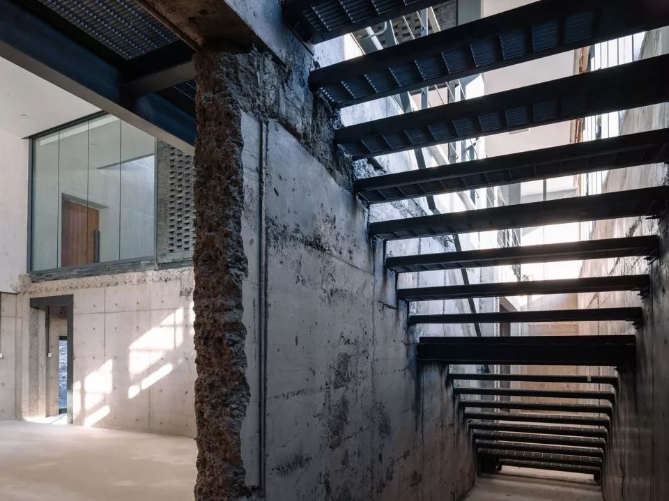 8个经典老建筑改造:老厂房、祖宅、乡村小学、空心村...
-172