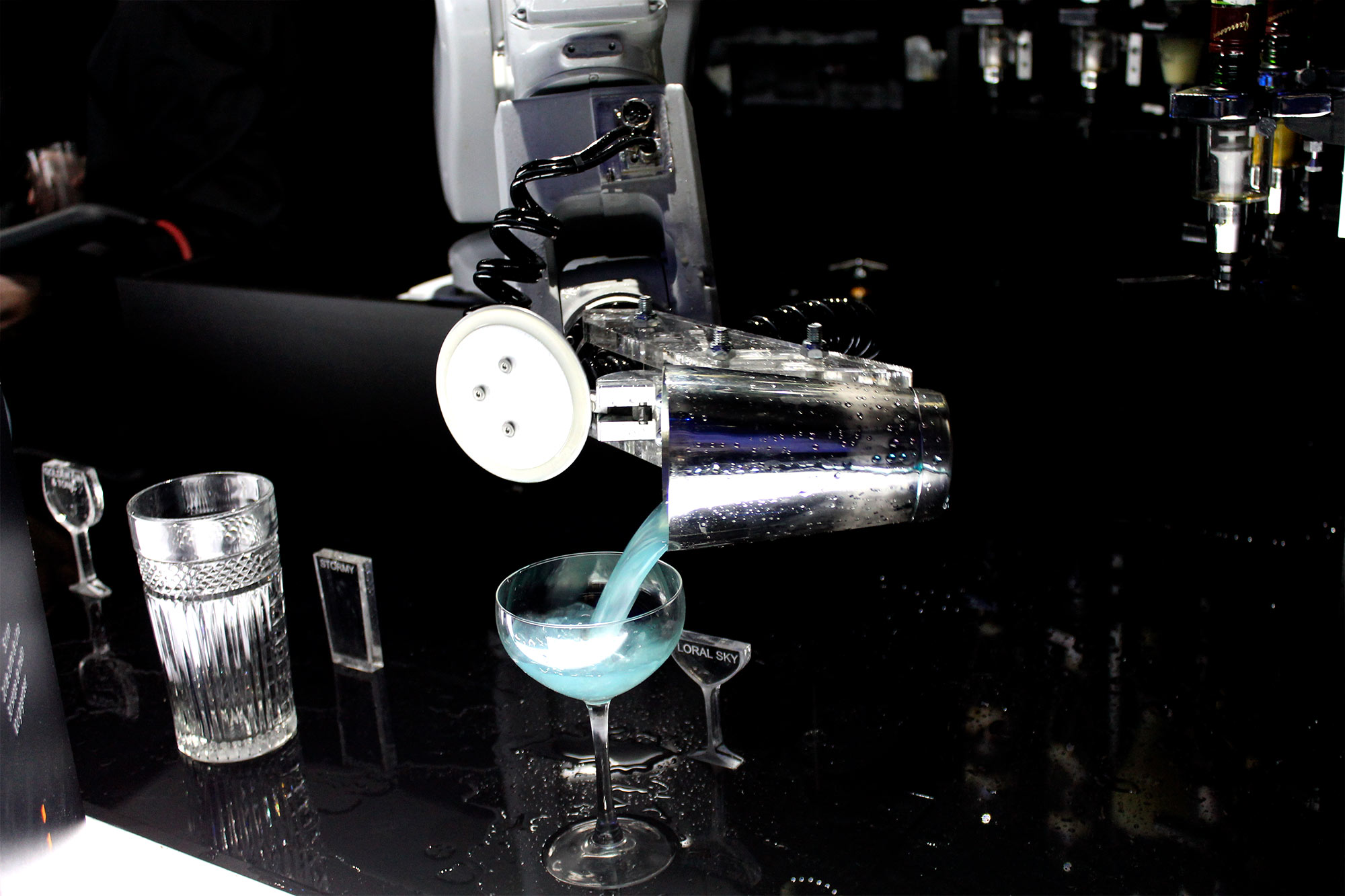 Bar robotizado（机器人酒吧）丨西班牙马德里丨EXarchitects-22